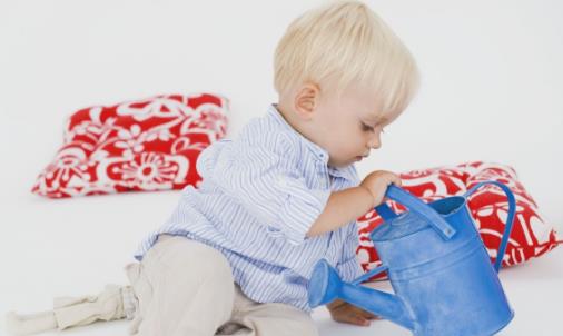 避免家庭里的溺水危险 不让宝宝离开你的视线-八福集