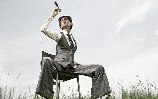 职场“隐婚”者工作更便利吗？-八福集