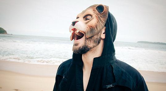 五种容易离婚的男人面相-八福集