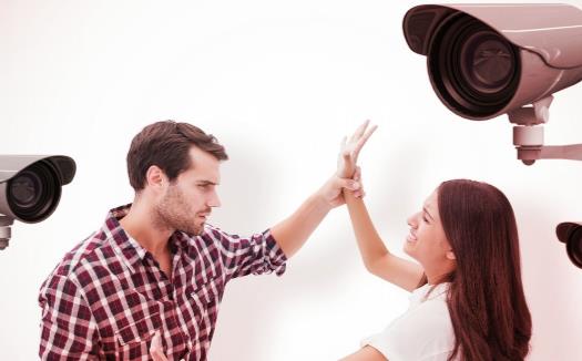 判断家暴男人的心理 远离家暴的危害-八福集