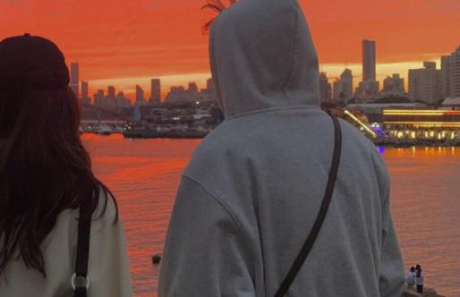 情侣冷战后如何发微信和好 和男朋友冷战后最佳处理方式-八福集