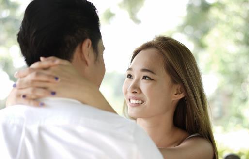 造成感情破裂的九大罪魁祸首 破坏婚姻关系的大忌-八福集