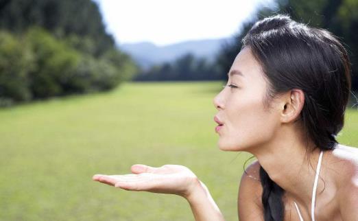 如何挑起女人的性欲-八福集