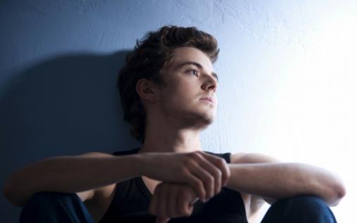 出轨率较高的男性特征 女性朋友多多了解-八福集