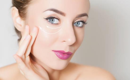 总是熬夜竟然出现了眼袋 日常哪些方法能祛眼袋-八福集