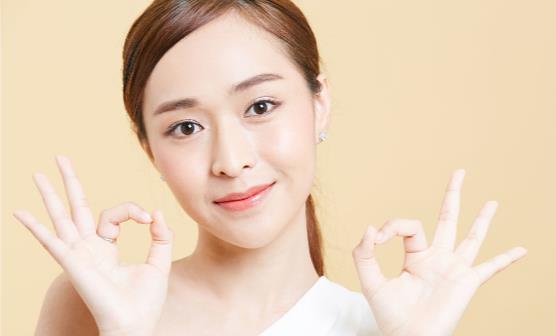 红血丝总是青睐你的眼部和脸上 要怎么有效摆脱红血丝的困扰-八福集