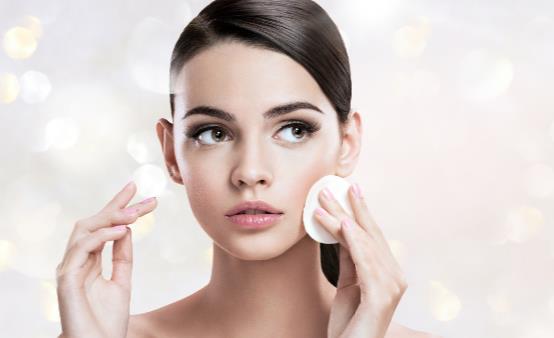 五种行为相当于给自己毁容 护肤要选择适合自己的方法-八福集