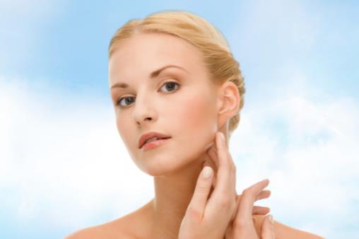 快速修复敏感肌肤 秋冬换季敏感肌肤的护理法则-八福集