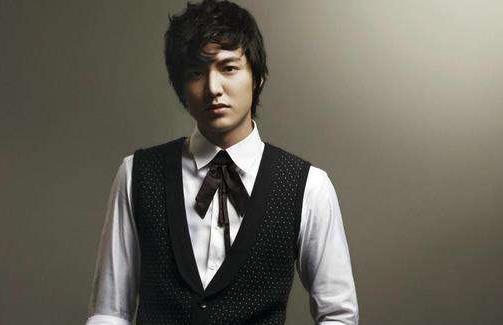 教你如何DIY男士美白面膜-八福集