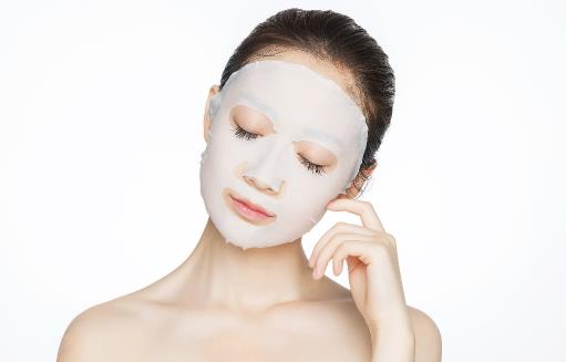 补水面膜用完后要洗脸吗 面膜敷完以后多久洗脸-八福集