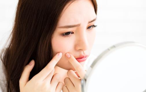 闭合性粉刺很烦恼 去除闭合性粉刺的日常妙招-八福集