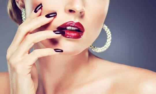 肤色暗黄没有精神怎么办 教你内外兼调告别黄脸婆-八福集