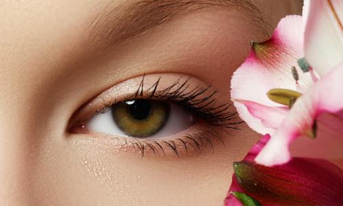 教你正确区别卧蚕和眼袋 预防眼袋的小妙招-八福集