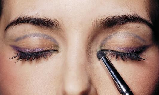 派对猫眼妆的妆容要点 4种画法演绎不同风情-八福集