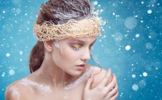 眼妆出彩要掌握的技巧 增大眼睛的眼妆技实现大眼梦-八福集