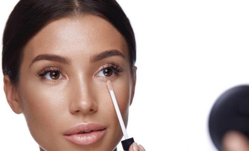 眼妆神器之遮瑕笔的妙用 遮瑕笔的选购技巧分享-八福集