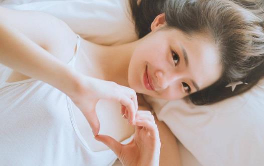 想要快速丰胸选什么?这9招学会了妥妥的变美胸