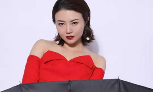 抖音公子是你吗是什么歌粤语歌?《笑纳》歌词意境如画-八福集