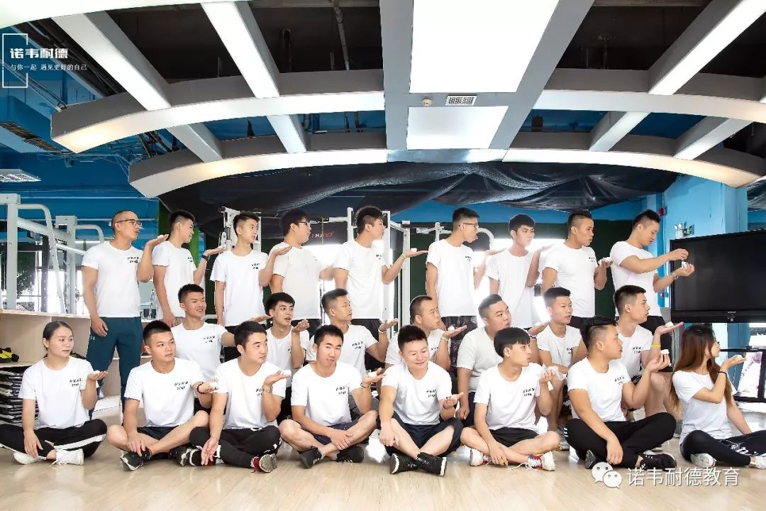 为什么很多人做健身教练混不下去了-八福集