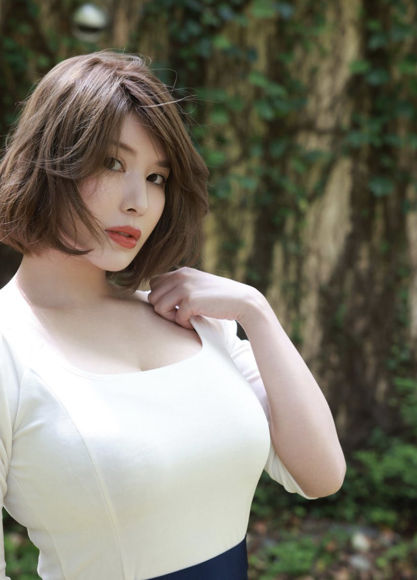 J罩杯神乳正妹《凪光》精选品番作品推荐介绍及预览-八福集